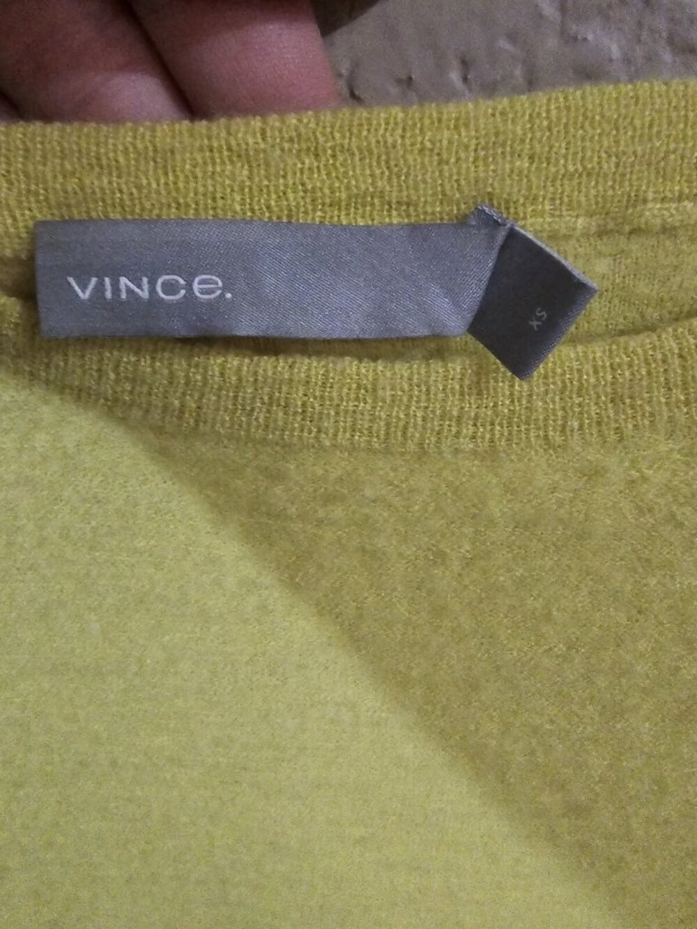 Vince 100% Cashmere Yellow Pullover Sweater Women's XS - Picture 4 of 7